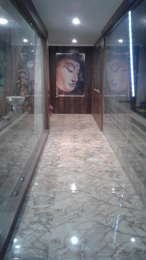 Hotel The Grand Parshwanath Sankeshvar エクステリア 写真